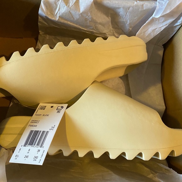 Yeezy Shoes - Yeezy Slides